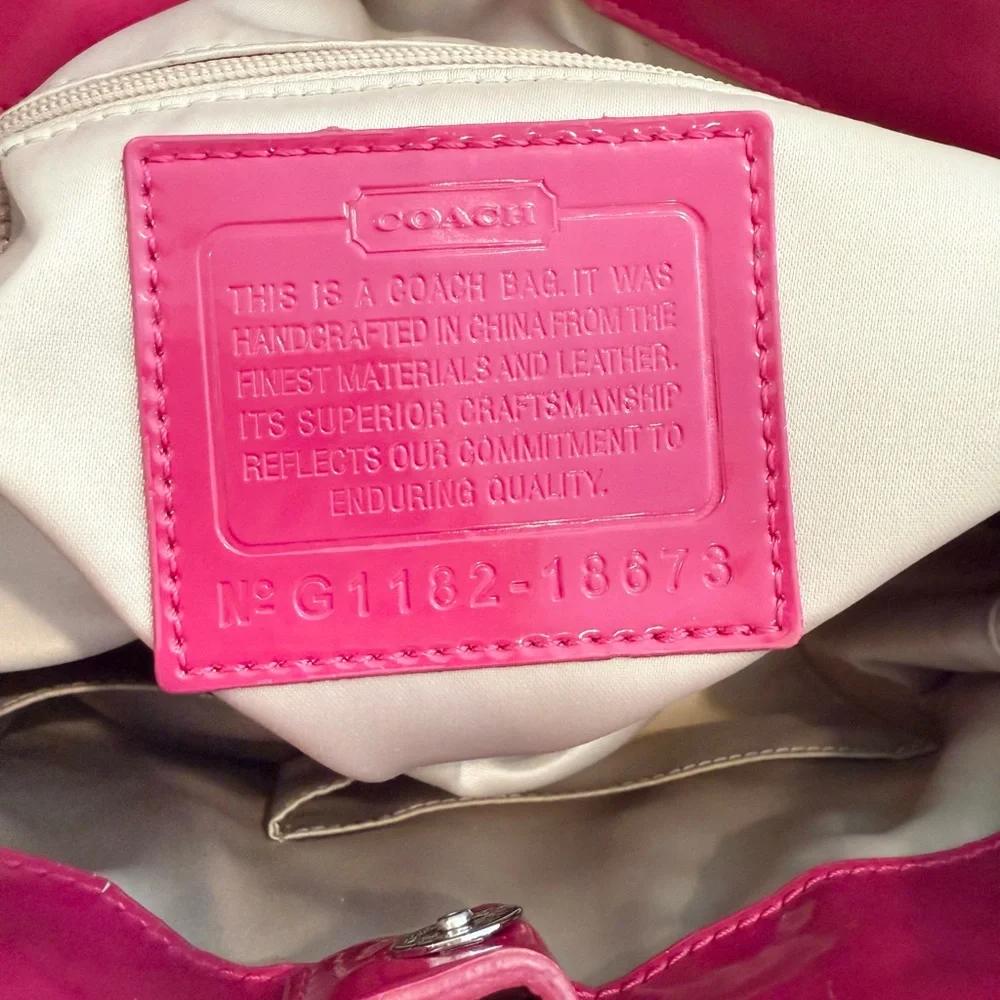 🩷 SOLD - Coach Poppy Liquid Gloss Patent Leather Hot Pink Convertible Bag - Picture 11 of 17